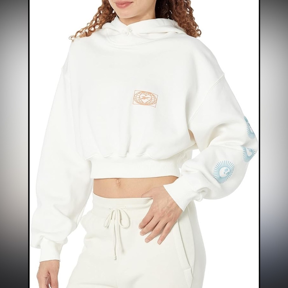 Reebok Women's White Cropped Sweatshirt​​​